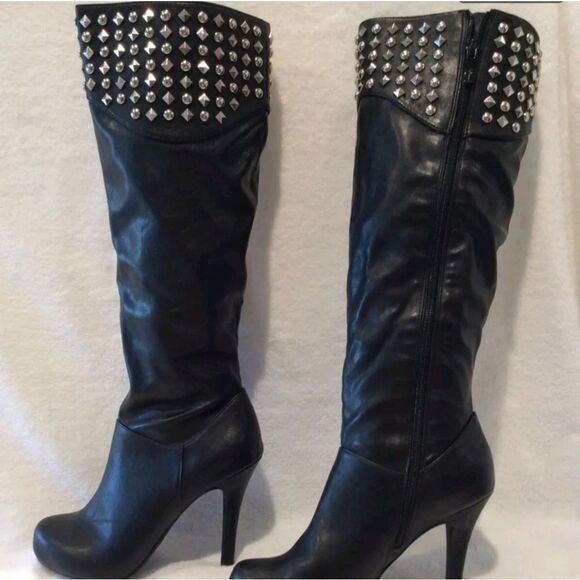 BCBG GENERATION KNEE HIGH STUDDED BOOT - Picture 1 of 9
